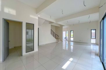 Semanja Kajang Semi-Detached for sale