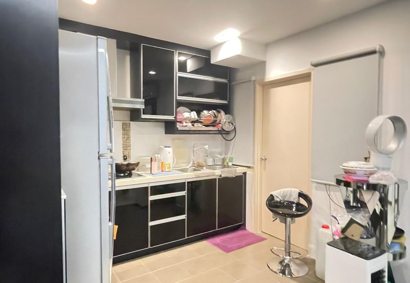 Villa Park Condominium