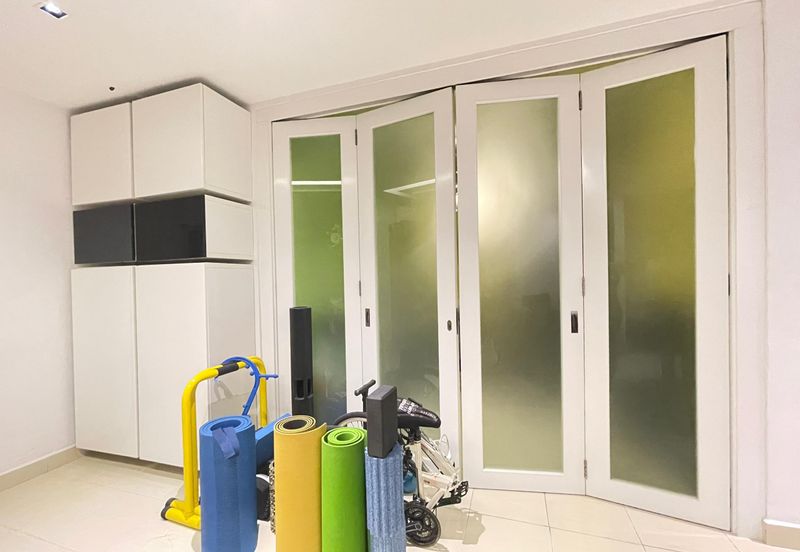 Villa Park Condominium