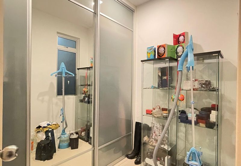 Villa Park Condominium