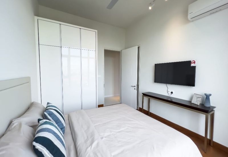 Oxford Residences @ Pavilion Embassy