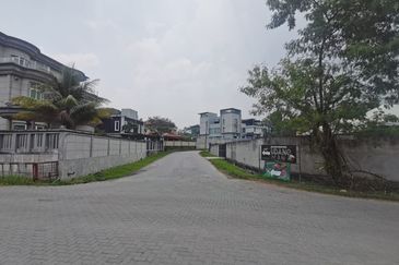 Mahkota Cheras Land for Sale