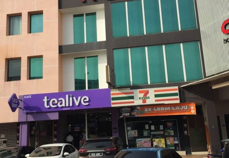 Dengkil Centre Point 3-Storey shop for sale 