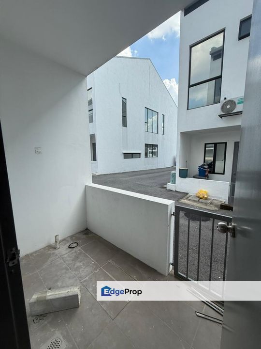 Lambaian Kajang 2 Storey Terrace House for sale 22x75, Selangor, Bangi