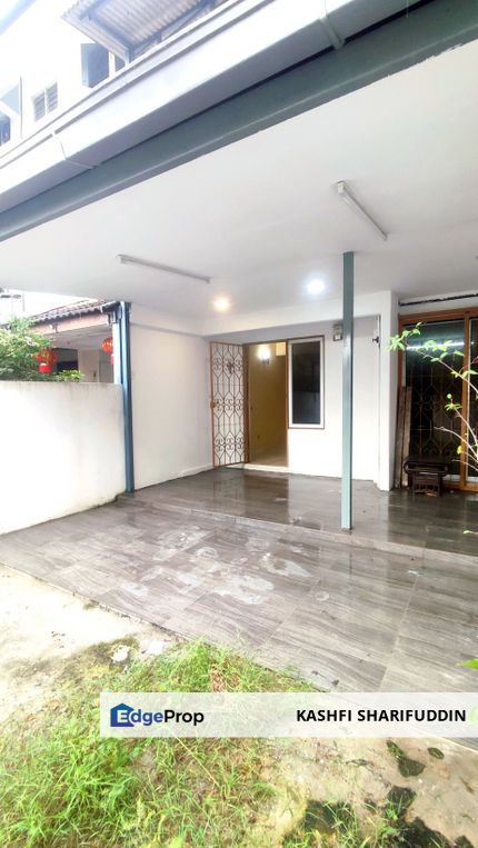 Taman Dagang, Ampang Jaya. House facing open field. Near to LRT., Selangor, Ampang