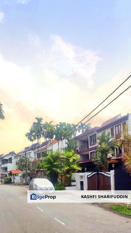 3 Storey Link House - Taman TAR, Ampang. Near to KLCC, Selangor, Ampang