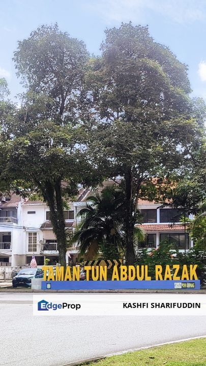 Taman TAR, Ampang. Bungalow with Spacious Garden & Swimming Pool. , Selangor, Ampang