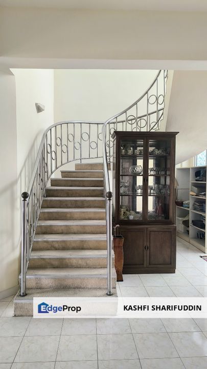 Spacious Penthouse. Well maintained. Great Views. Only 10 mins to KL., Selangor, Ampang