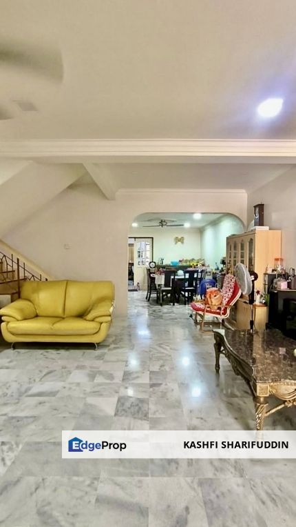 Cul-de-sac Area: Extended 2-Storey Terrace with Extra Parking, Selangor, Ampang