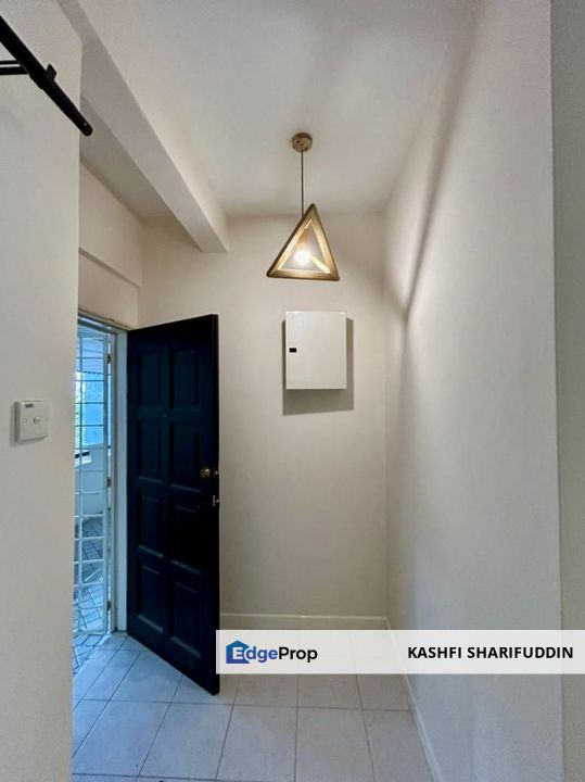 Fully Renovated & Ready-to-Move-In Condo with Great KLCC Access!, Selangor, Ampang