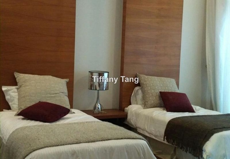 Resort-styled Custom-designed Bungalow (Must See!)