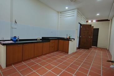 2 ADJOINED 2 STRY HERITAGE SHOPHOUSE | LA 2300 | SEANG TEK ROAD | GEORGETOWN