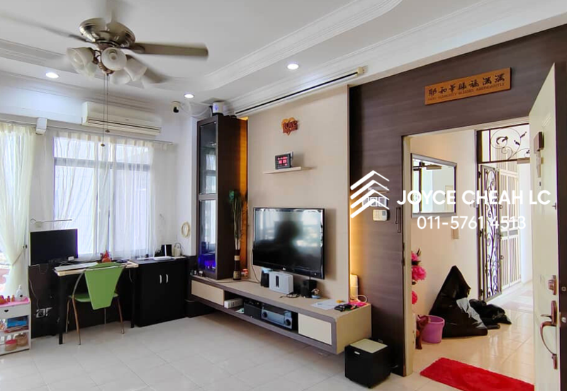 Coastal Tower, Ratu Mutiara