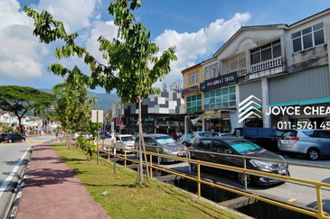 Two Adjoining Ground floor Shop lot | Lintang Angsana | Farlim 