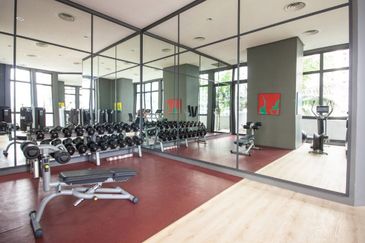 200M Walk To MRT|350k 2Room2Bath Partially Furnished