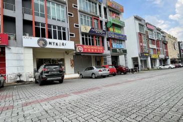 Bina Park, Bandar Seri Alam