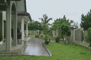 Taman Banang Heights