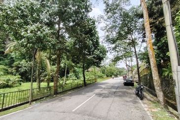 Below Market Value 2 Lots of Land @ Segambut, Kuala Lumpur 