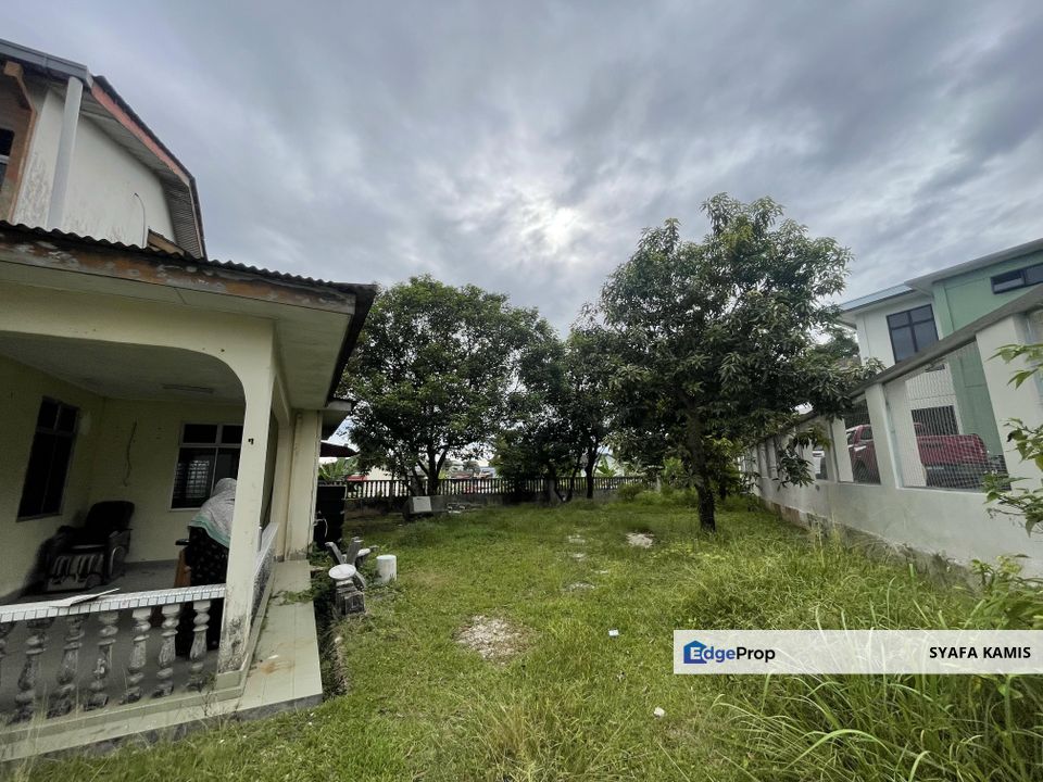 Bandar Baru Uda- End Lot With Huge Extra Land, Johor, Johor Bahru