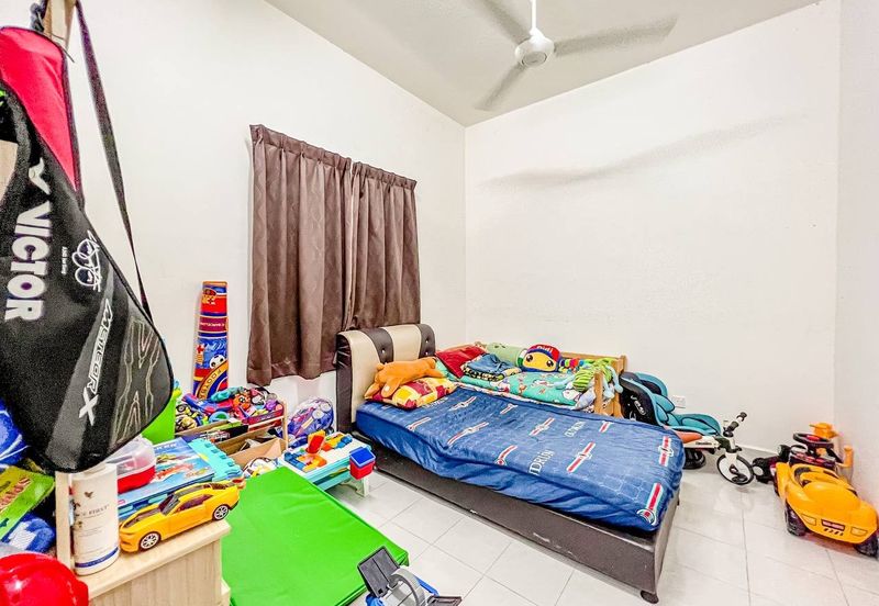 NON Bumi Ground Floor Corner Lot Townhouse Type Suci Bandar AInsdale Seremban