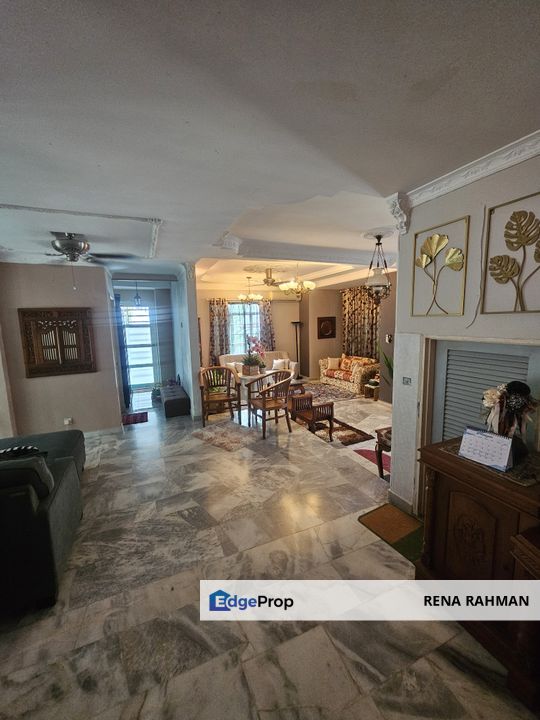 Rasah Kemayan Bungalow facing no house perch on high ground, Negeri Sembilan, Seremban