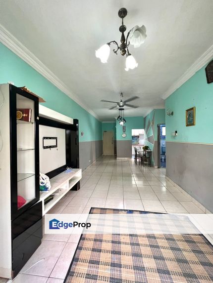 TINGKAT 1 ZAPIN APARTMENT Taman Impian Ehsan 3 Seri Kembangan, Selangor, Balakong