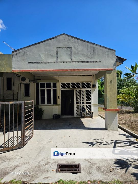 CORNER Single Storey Terrace House Taman Saujana Indah Bukit Katil ...