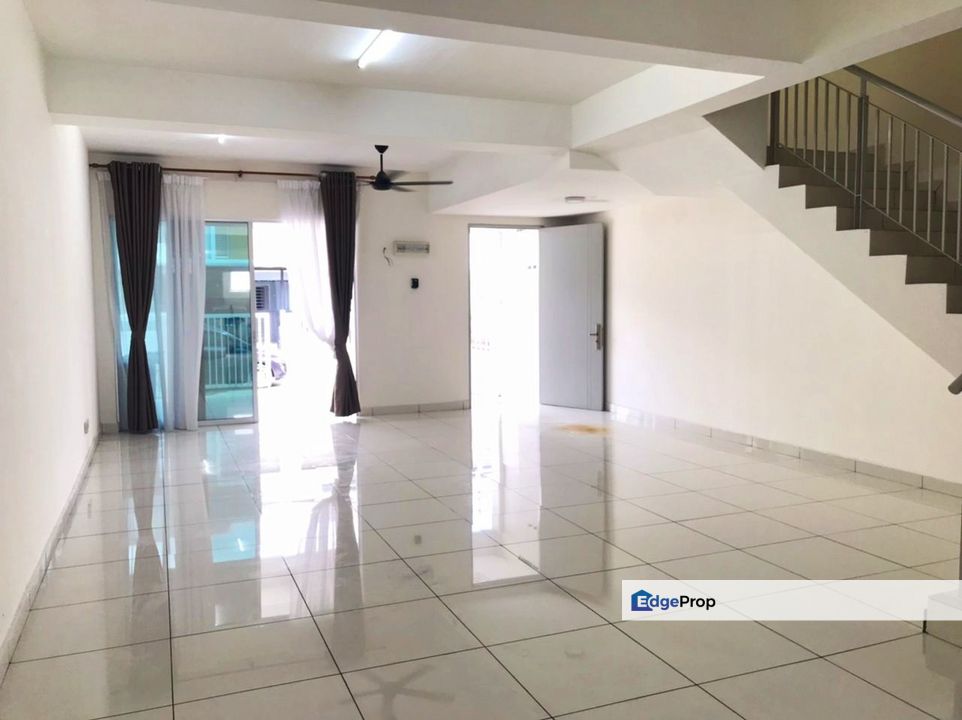FREEHOLD CAMELLIA RESIDENCE Bandar Tasik Kesuma Beranang Semenyih , Selangor, Semenyih