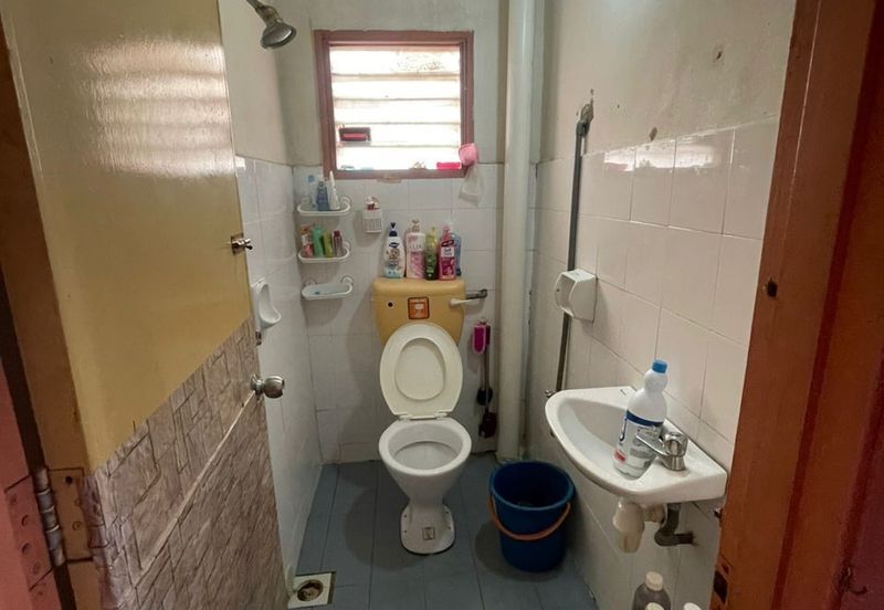 FREEHOLD Kayangan Shop Apartment Taman Kajang Utama Kajang 