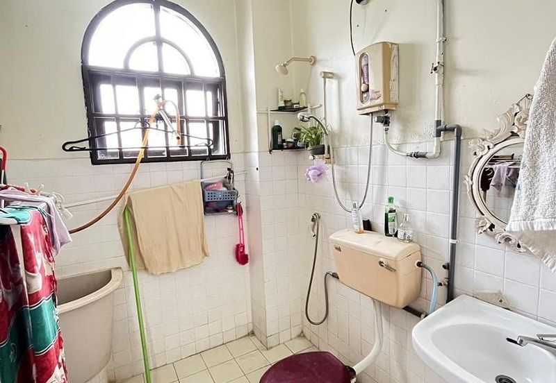 CORNER LOT Double Storey Terrace Bandar Sungai Long Kajang