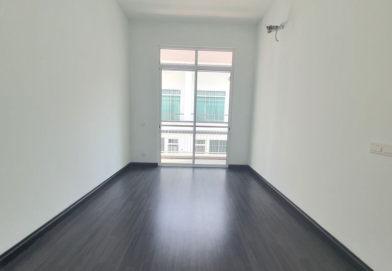 Merrydale @ Eco Majestic