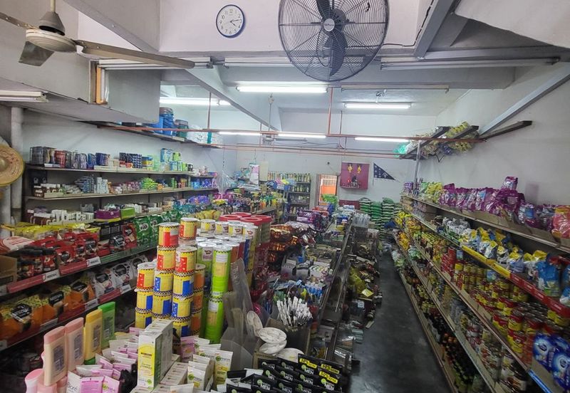 RUMAH KEDAI 2 Tingkat Taman Sri Intan Seksyen 7 Bangi