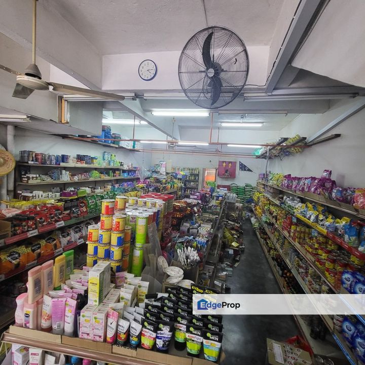 RUMAH KEDAI 2 Tingkat Taman Sri Intan Seksyen 7 Bangi, Selangor, Bangi