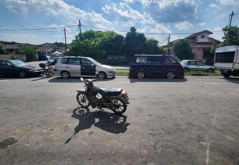 RUMAH KEDAI 2 Tingkat Taman Sri Intan Seksyen 7 Bangi