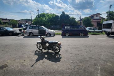 RUMAH KEDAI 2 Tingkat Taman Sri Intan Seksyen 7 Bangi