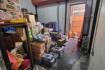 RUMAH KEDAI 2 Tingkat Taman Sri Intan Seksyen 7 Bangi