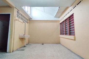 FREEHOLD Single Storey Terrace Taman Mesra Batu 13 Kajang