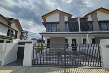 BRAND NEW Semi D Cluster Verna Double Storey Serene Height Bangi
