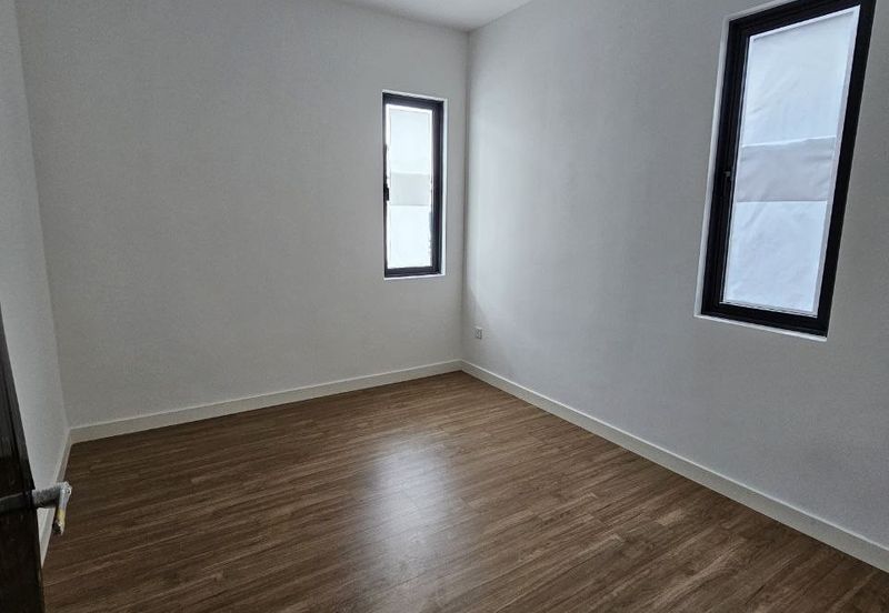 BRAND NEW Semi D Cluster Verna Double Storey Serene Height Bangi