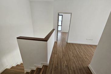 BRAND NEW Semi D Cluster Verna Double Storey Serene Height Bangi