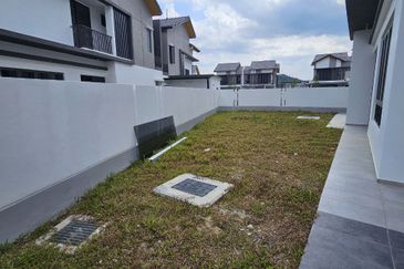 BRAND NEW Semi D Cluster Verna Double Storey Serene Height Bangi