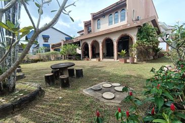 Seksyen 11, Shah Alam