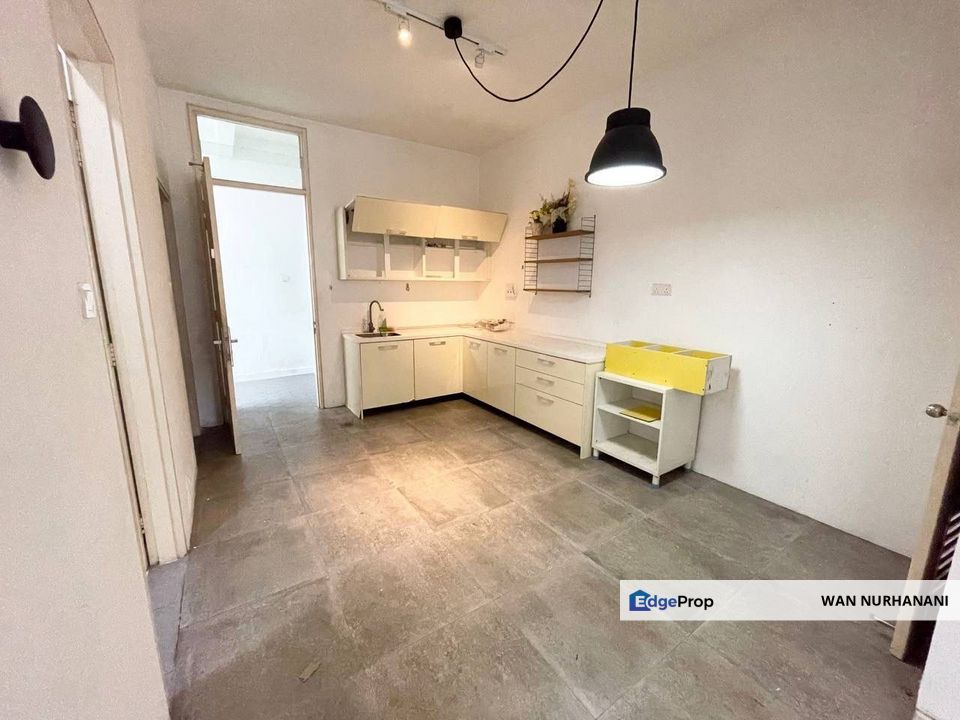 RENOVATED Semi D Cluster Legundi Residensi Bandar Seri Putra Bangi, Selangor, Kajang