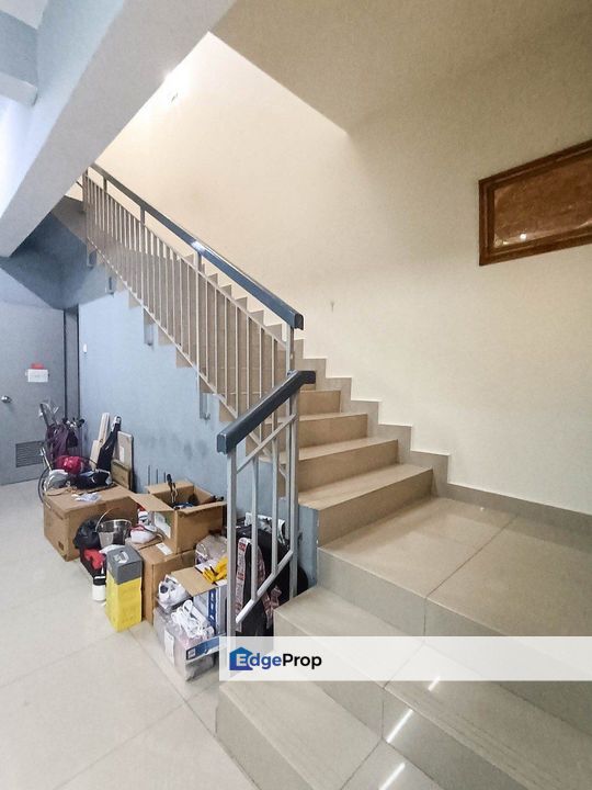 FREEHOLD Double Storey 96 Residence Greenwoods Salak Perdana Bandar Baru Salak Tinggi, Selangor, Dengkil