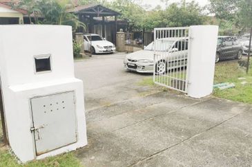 Desa Pinggiran Putra