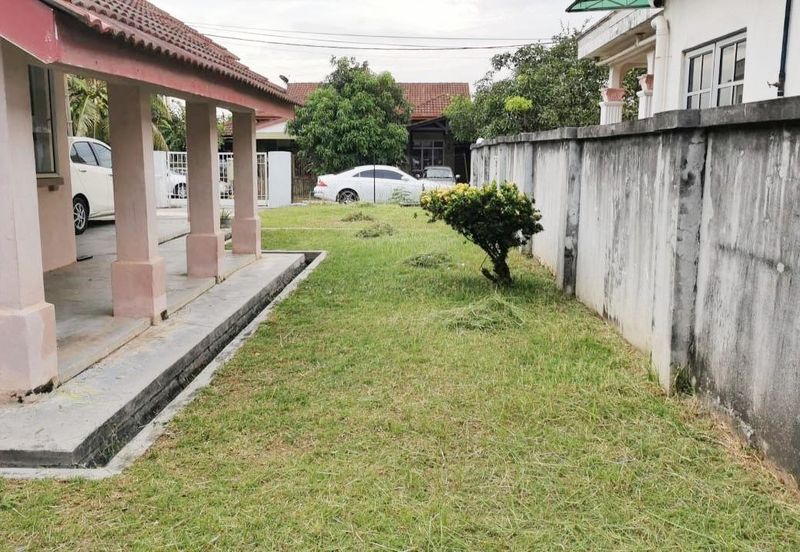 Desa Pinggiran Putra