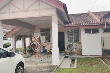 Desa Pinggiran Putra