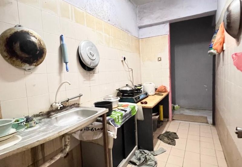 NEAR TOL BANGI GATEWAY MALL FIRST FLOOR Perkasa Shop Apartment Seksyen 15 Bandar Baru Bangi