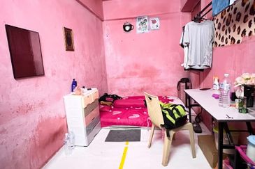 NEAR TOL BANGI GATEWAY MALL FIRST FLOOR Perkasa Shop Apartment Seksyen 15 Bandar Baru Bangi