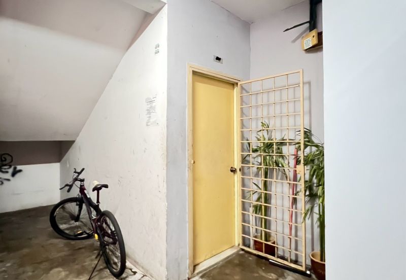 NEAR TOL BANGI GATEWAY MALL FIRST FLOOR Perkasa Shop Apartment Seksyen 15 Bandar Baru Bangi